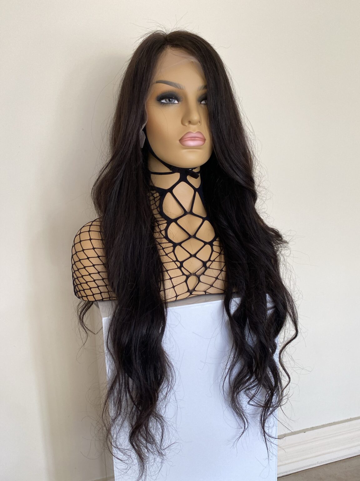 Wig 28” length 150 density 13*6 Swiss lace natural black 1b colour adjustable elastic strap - Image 6